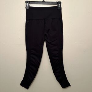 Fabletics SYNC High Waisted Seamless Fusion  7/8 Length Leggings, Black- Small